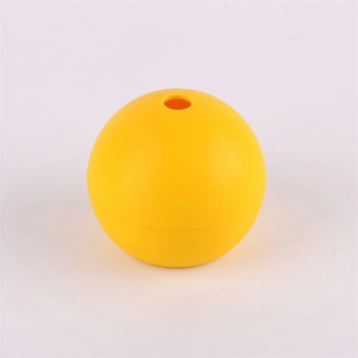 3 round shape ice cube tray
